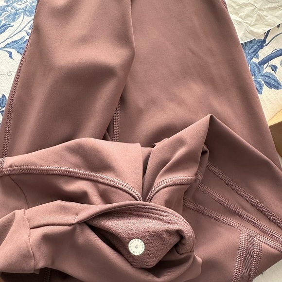 NWOT Lululemon Athletica Dusty Muave  Leggings - Picture 6 of 13